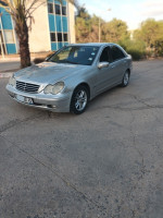 voitures-mercedes-classe-c-2002-220-mila-algerie