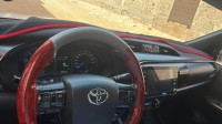 voitures-toyota-hilux-2021-reggane-adrar-algerie