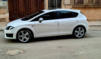 voitures-seat-leon-2013-msila-algerie