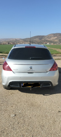 voitures-peugeot-308-2013-sportium-ain-defla-algerie