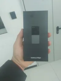 SUMSUNG GALAXY Z Flip5