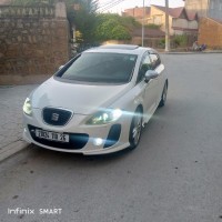 سيارات-seat-leon-2010-المدية-الجزائر