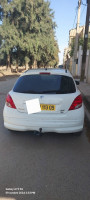 voitures-peugeot-207-2013-hdi-blida-algerie