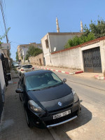 voitures-renault-clio-3-2012-night-and-day-chevalley-alger-algerie