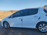 moyenne-berline-peugeot-308-2013-maoklane-setif-algerie