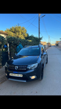 voitures-dacia-sandero-2018-stepway-restylee-bir-el-djir-oran-algerie