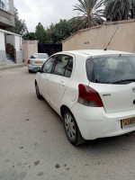 سيارة-صغيرة-toyota-yaris-2011-بابا-حسن-الجزائر