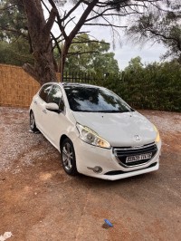سيارات-peugeot-2008-2014-allure-سطاوالي-الجزائر
