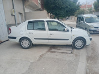 voitures-renault-clio-classique-2005-telerghma-mila-algerie