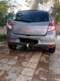 voitures-renault-clio-3-2011-oran-algerie