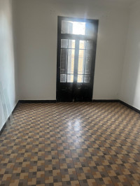 appartement-location-f5-alger-centre-algerie