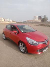 cars-renault-clio-4-2013-oran-algeria
