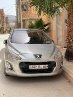 moyenne-berline-peugeot-308-2014-sportium-batna-algerie