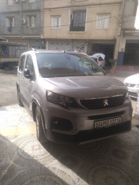 voitures-peugeot-partner-2022-nouveau-ain-naadja-alger-algerie