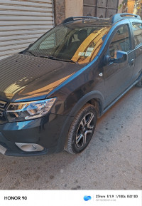 voitures-dacia-sandero-2023-fifteen-el-bayadh-algerie