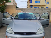 voitures-ford-focus-5-portes-2000-algerie