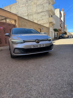 voitures-volkswagen-golf-8-2021-active-oran-algerie