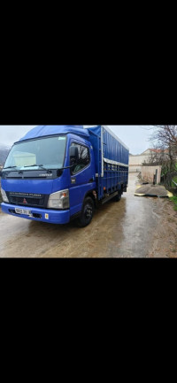 camion-mitsubishi-fuso-2013-djmila-jijel-algerie