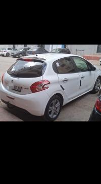 citadine-peugeot-208-2015-style-bir-el-djir-oran-algerie