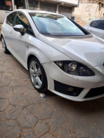 moyenne-berline-seat-leon-2012-fr-medea-algerie