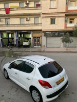 voitures-peugeot-207-2012-bordj-bou-arreridj-algerie