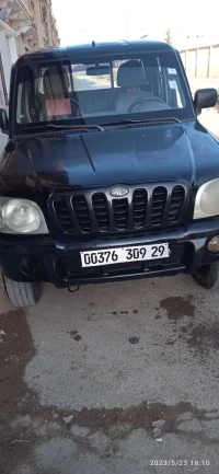Mahindra Mahindra 2009 Mahindra