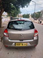 voitures-renault-clio-3-2010-ain-defla-algerie