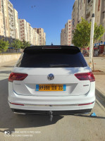 voitures-volkswagen-new-tiguan-2018-r-line-khemis-el-khechna-boumerdes-algerie