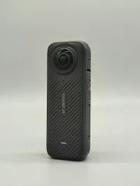 insta 360 x4