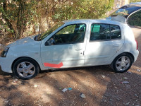 voitures-renault-clio-campus-2013-bye-oran-algerie