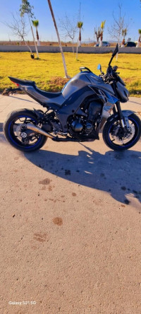 motos-et-scooters-kawasaki-z1000-2019-constantine-algerie