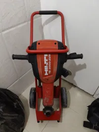 Démolisseur marteau piqueur HILTI TE 3000 AVR 