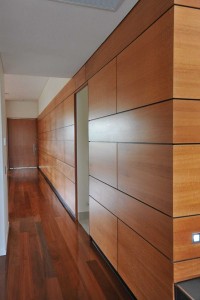 ديكورات-و-ترتيب-revetement-mural-en-bois-style-chaleur-par-sarl-gcml-construction-قسنطينة-الجزائر