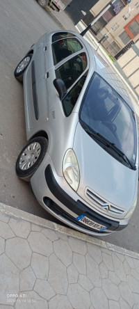 voitures-citroen-xsara-picasso-2001-berrouaghia-medea-algerie