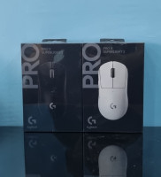 لوحة-المفاتيح-الفأرة-souris-logitech-g-pro-x-superlight-2-gaming-mouse-وهران-الجزائر