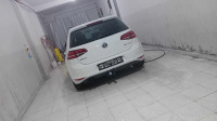 voitures-volkswagen-golf-7-2017-guelma-algerie