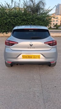 voitures-renault-clio-5-2022-dar-el-beida-alger-algerie