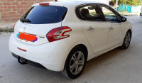 voitures-peugeot-208-2015-allure-bir-el-mokadem-tebessa-algerie