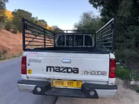Mazda B2500 2003 2.5 sans turbi