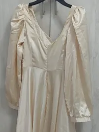 Robe satin 
