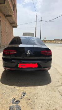 سيارات-volkswagen-passat-2019-carat-الجزائر-وسط