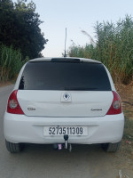 voitures-renault-clio-campus-2013-bye-soumaa-blida-algerie