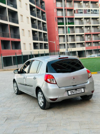 voitures-renault-clio-3-2011-tlemcen-algerie