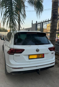 voitures-volkswagen-tiguan-2017-r-line-chorfa-bouira-algerie