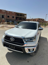 voitures-toyota-hilux-2024-bir-el-ater-tebessa-algerie