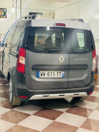 voitures-renault-kangoo-2025-stepway-maghnia-tlemcen-algerie