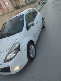 voitures-renault-clio-3-2011-night-and-day-bordj-bou-arreridj-algerie