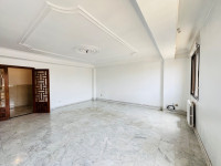 appartement-location-f5-alger-said-hamdine-algerie