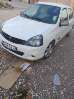 voitures-renault-clio-campus-2012-bye-khenchela-algerie