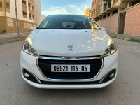 voitures-peugeot-208-2015-active-facelift-batna-algerie